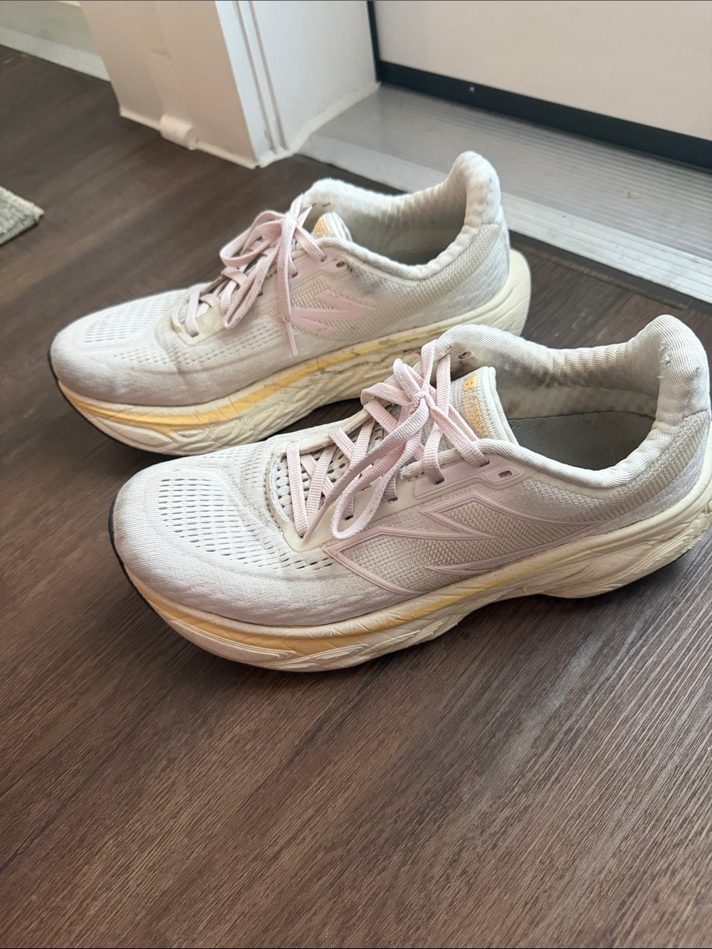 Light Pink Women's Running Sneakers - US Women’s 10